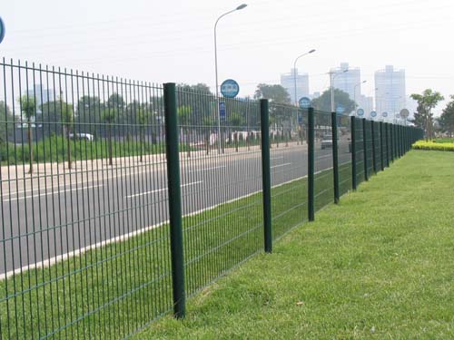 FENCE WIRE MESH