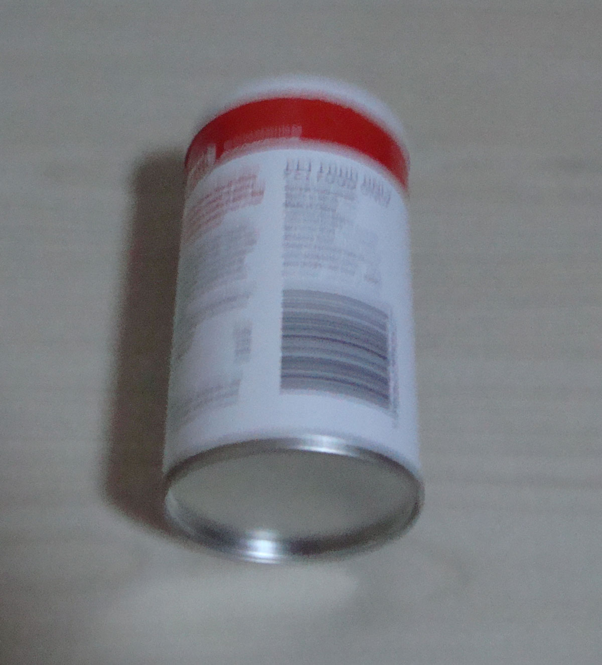 paper tin or aluminium can with plastic lid