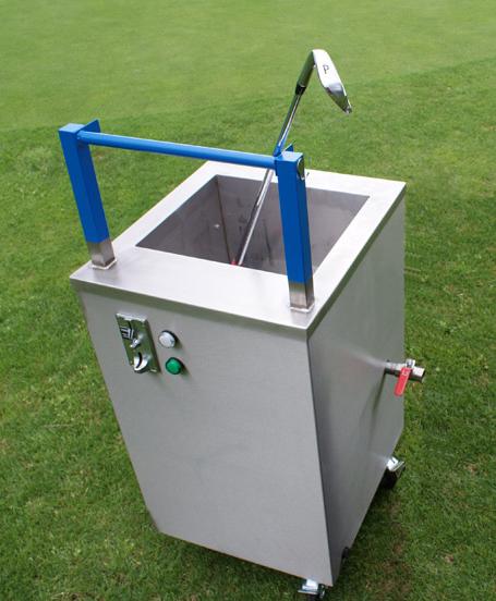 mobile ultrasonic golf club cleaner