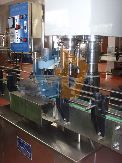 Pop can capping machine