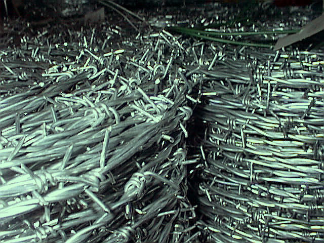 Heavy Galvanised Hot-Dipped Barbed Wire