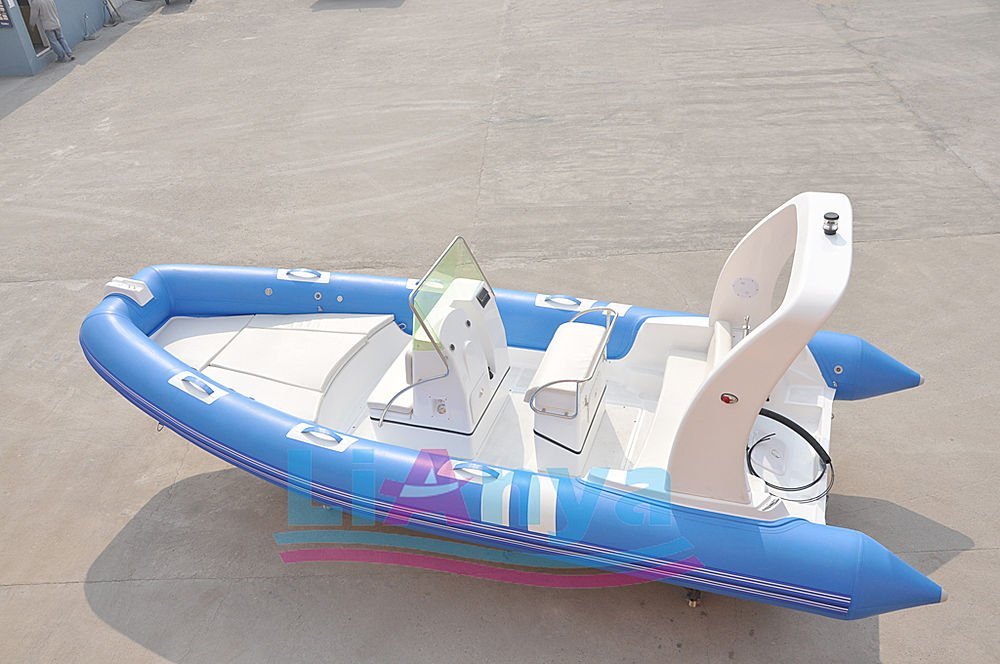 Rigid inflatable boat HYP660