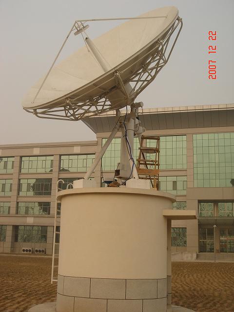 Probecom 3.7m RX only antenna