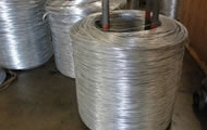 High tensile baling wire makes secure tie for huge bales