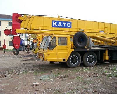 Used Kato NK500E Crane