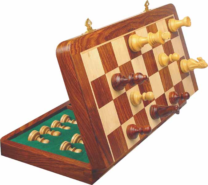 wooden magentic chess set