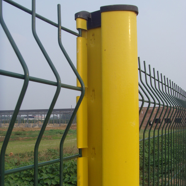 Nylofor 3M fence / Welded wire mesh panel system