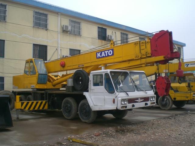 used KATO NK400E Truck Crane,mobile crane