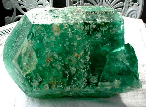 Rough natural uncut emerald for sale