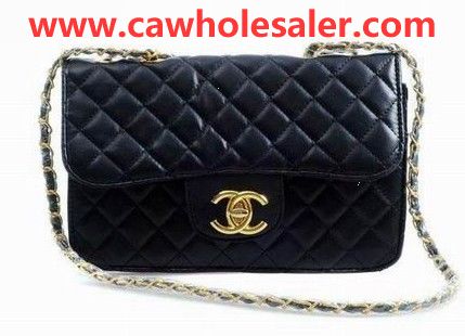 Chanel Handbags at discount (www.cawholesaler.com)