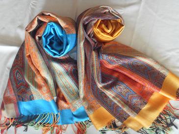 Sell women's scarf