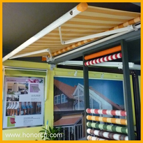 Honor®L700 Full-cassette retractable awning