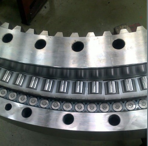 Three-row roller slewing bearings for cranes
