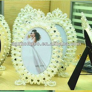 Zinc Alloy Charm Photo Frames With Pearl And Crystal