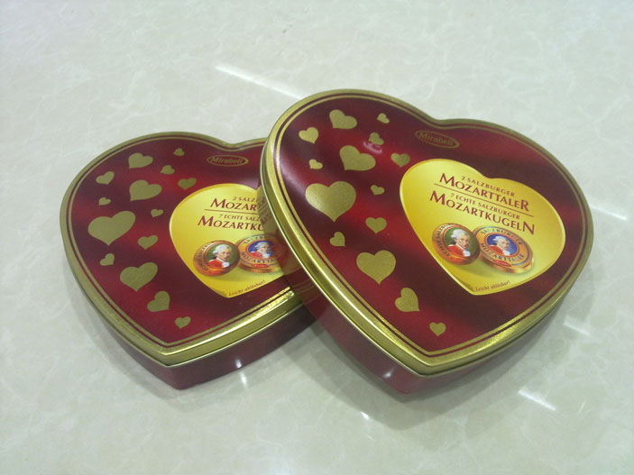 Heart shaped chocolate tin can