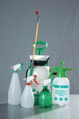 sell all kinds of plastic sprayers bottle ,garden tools